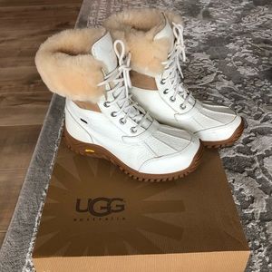 UGG Adirondack Boot II Women’s Size 8